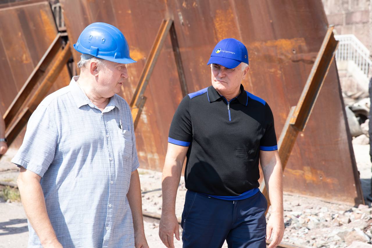 The CEO of Ukrhydroenergo, Igor Syrota, paid a working visit to the Dnipro HPP6