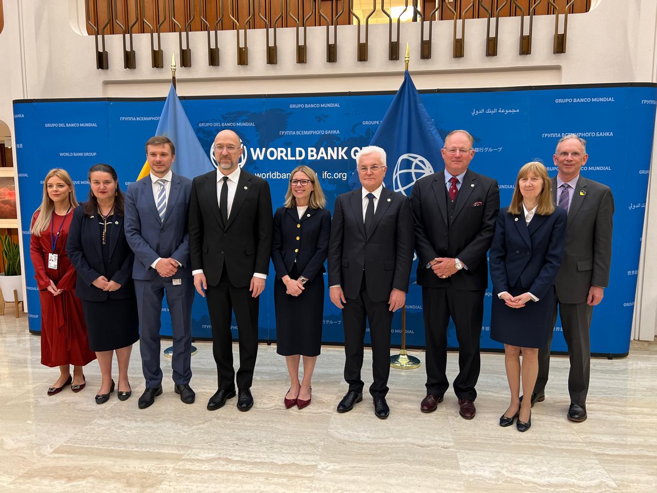 Ukrhydroenergo and the World Bank 